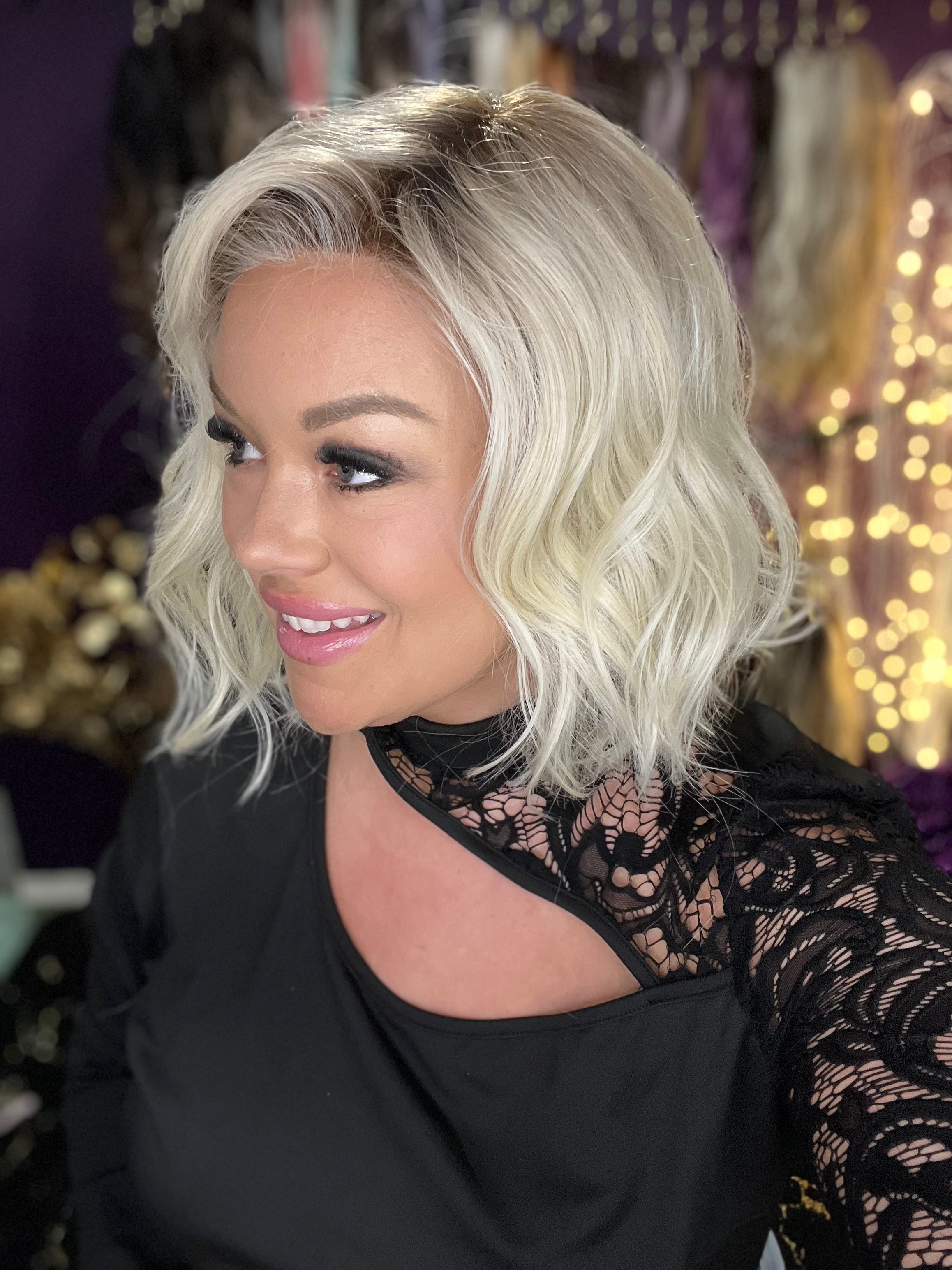 Dee Hollywood Blonde HS Luxury Wig CA1 W4219