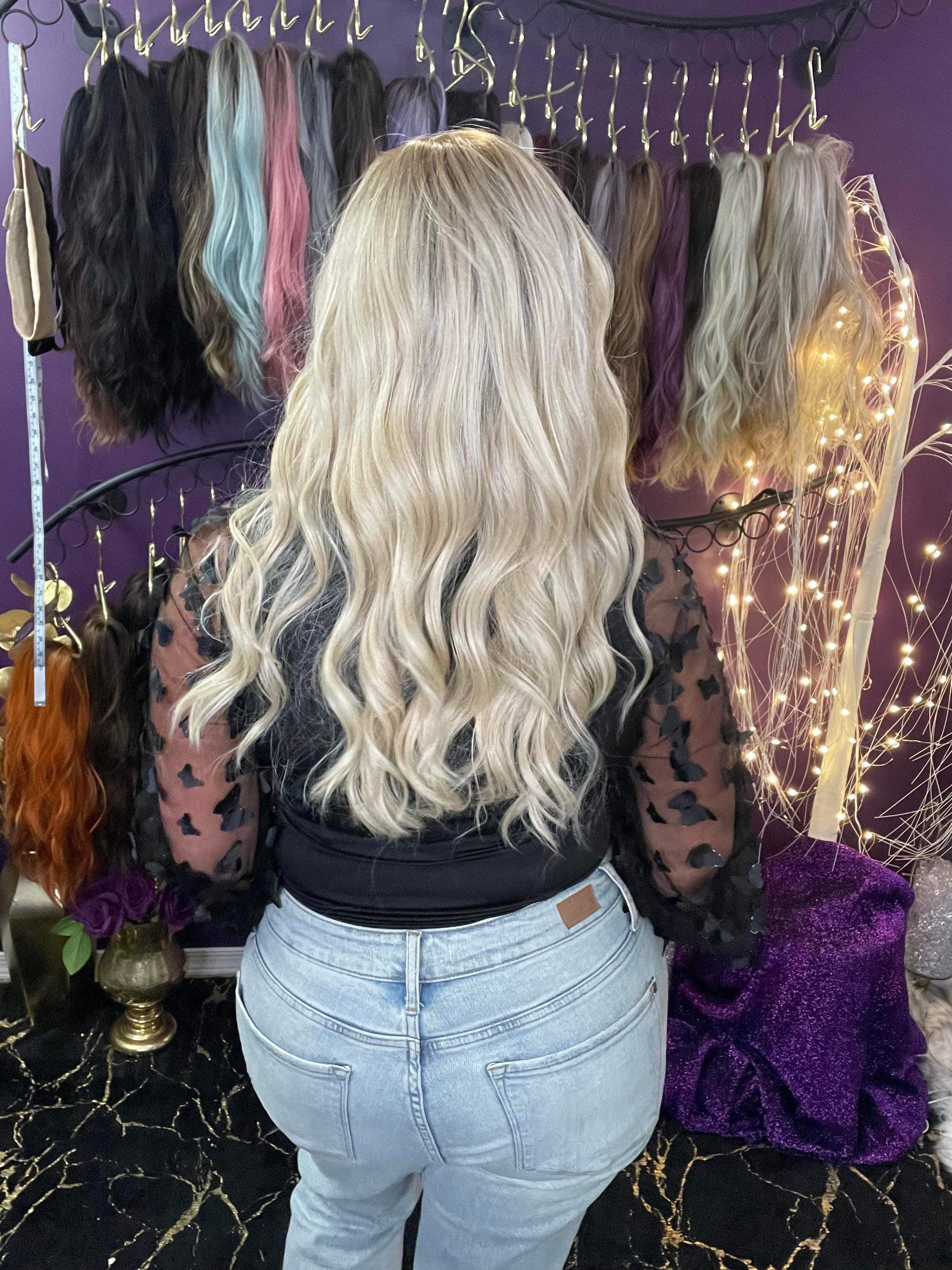 Elliana Champagne Blonde DCT W306
