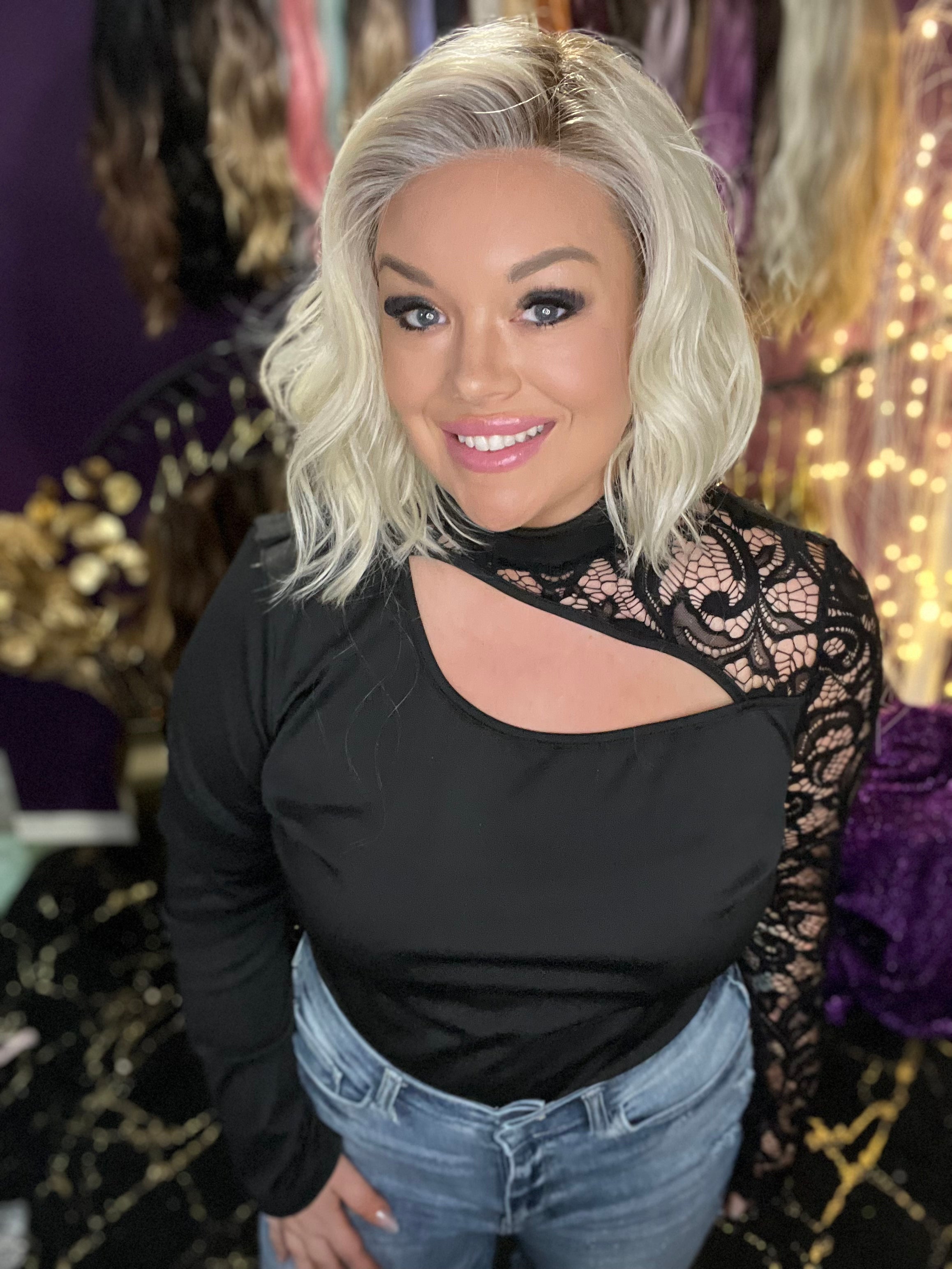 Dee Hollywood Blonde HS Luxury Wig CA1 W4219