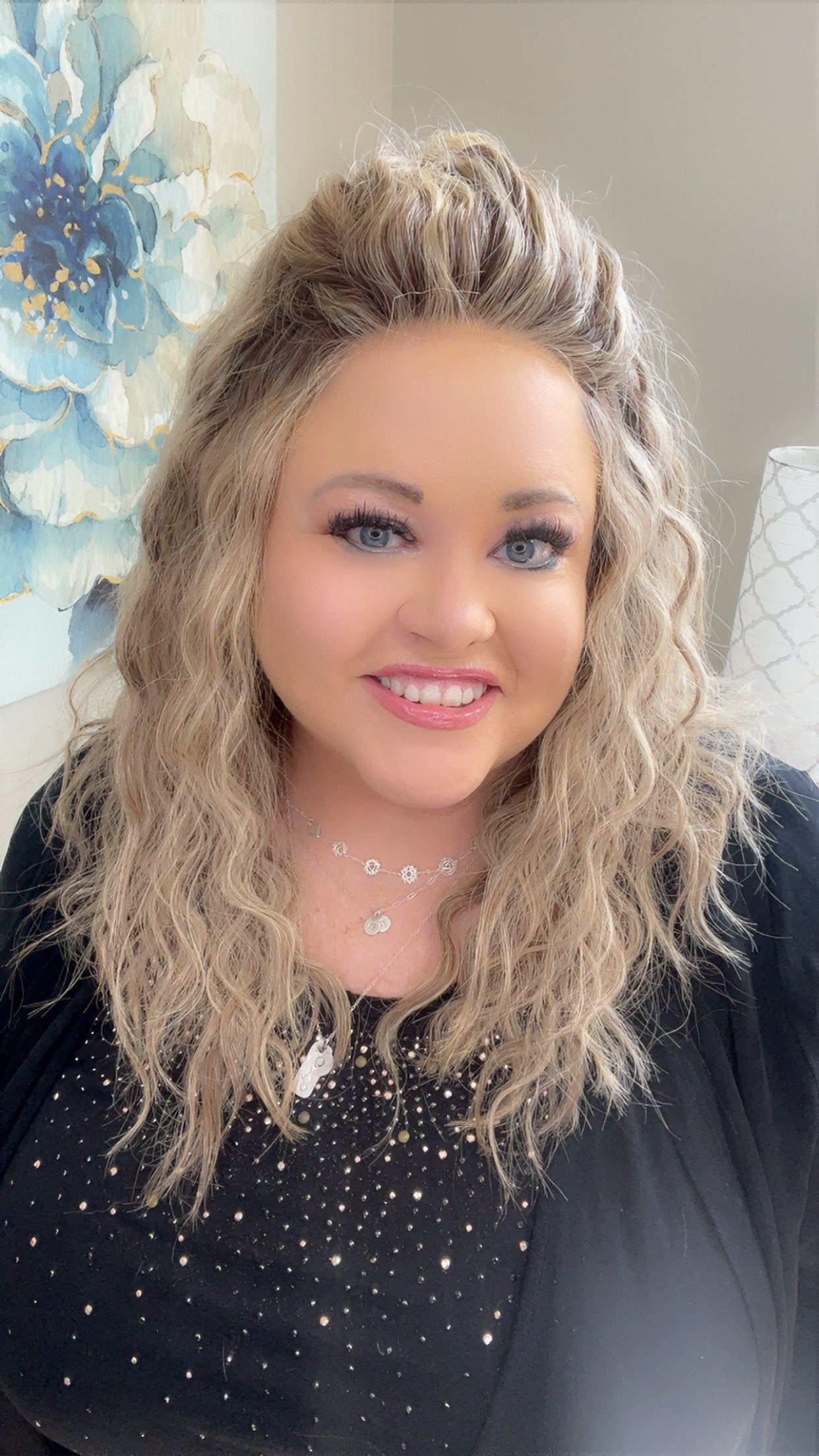 Human Hair Wig 1007 24" Hand-Tied Rooted Blonde Blend