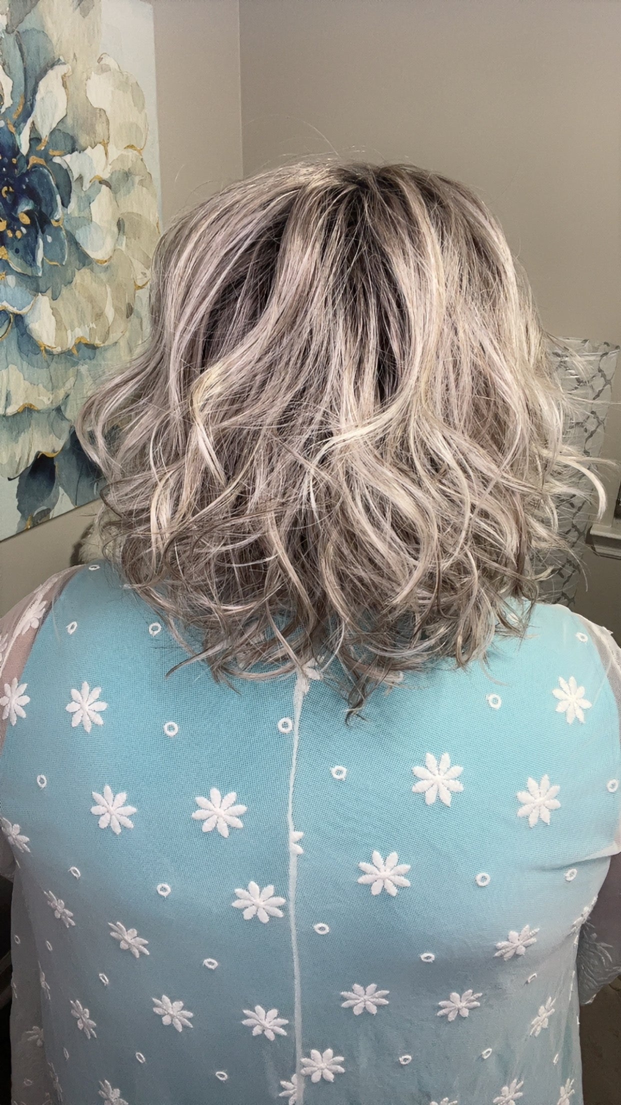 Emberly Smoked Silver Cream HS Signature Luxury Wig PA1
