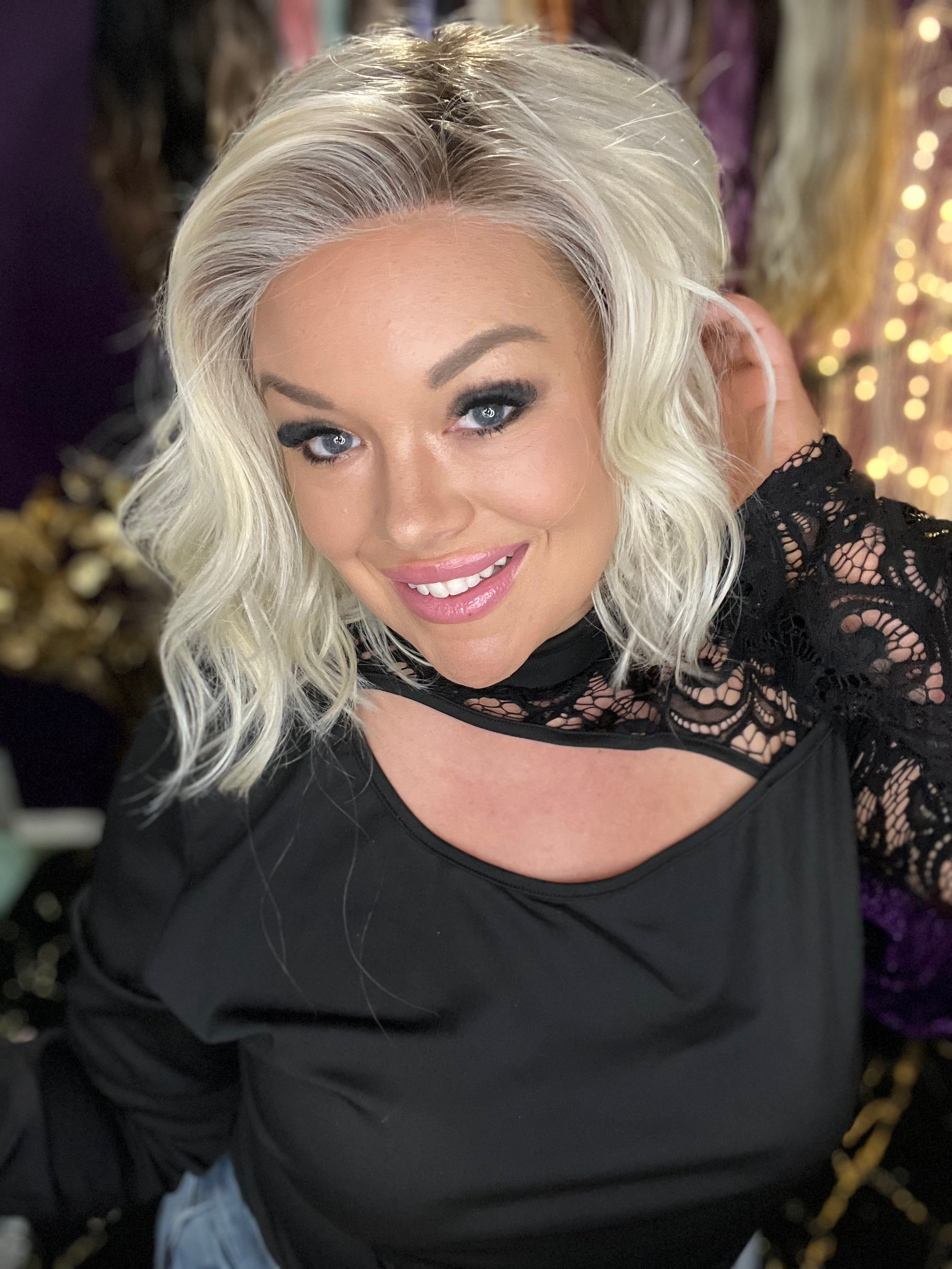 Dee Hollywood Blonde HS Luxury Wig CA1 W4219