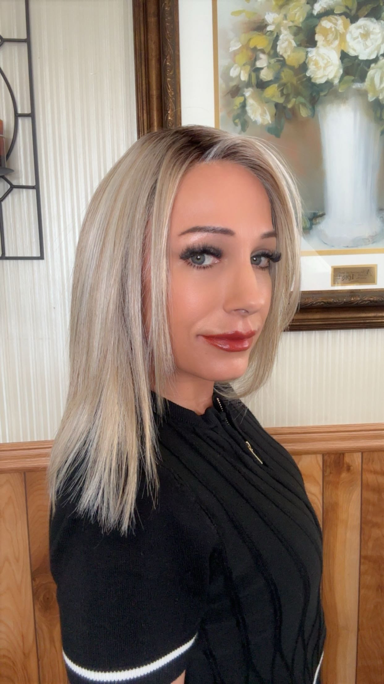 Mindy Smoking Hot Blonde Standard HS Luxury Wig CA1