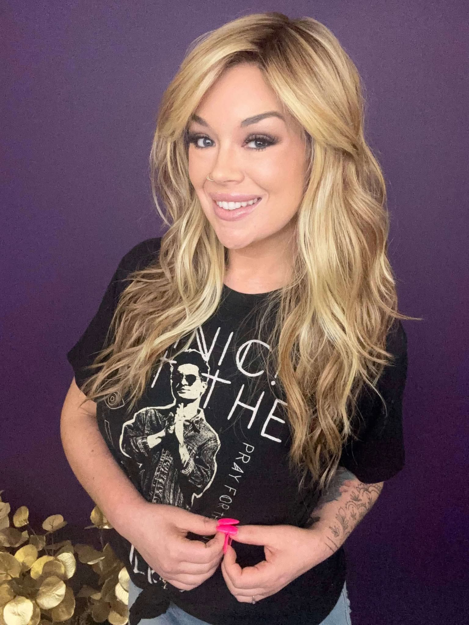 Thea – Luxury Wig by Chic Lifestyle Shown in Endless Summer.