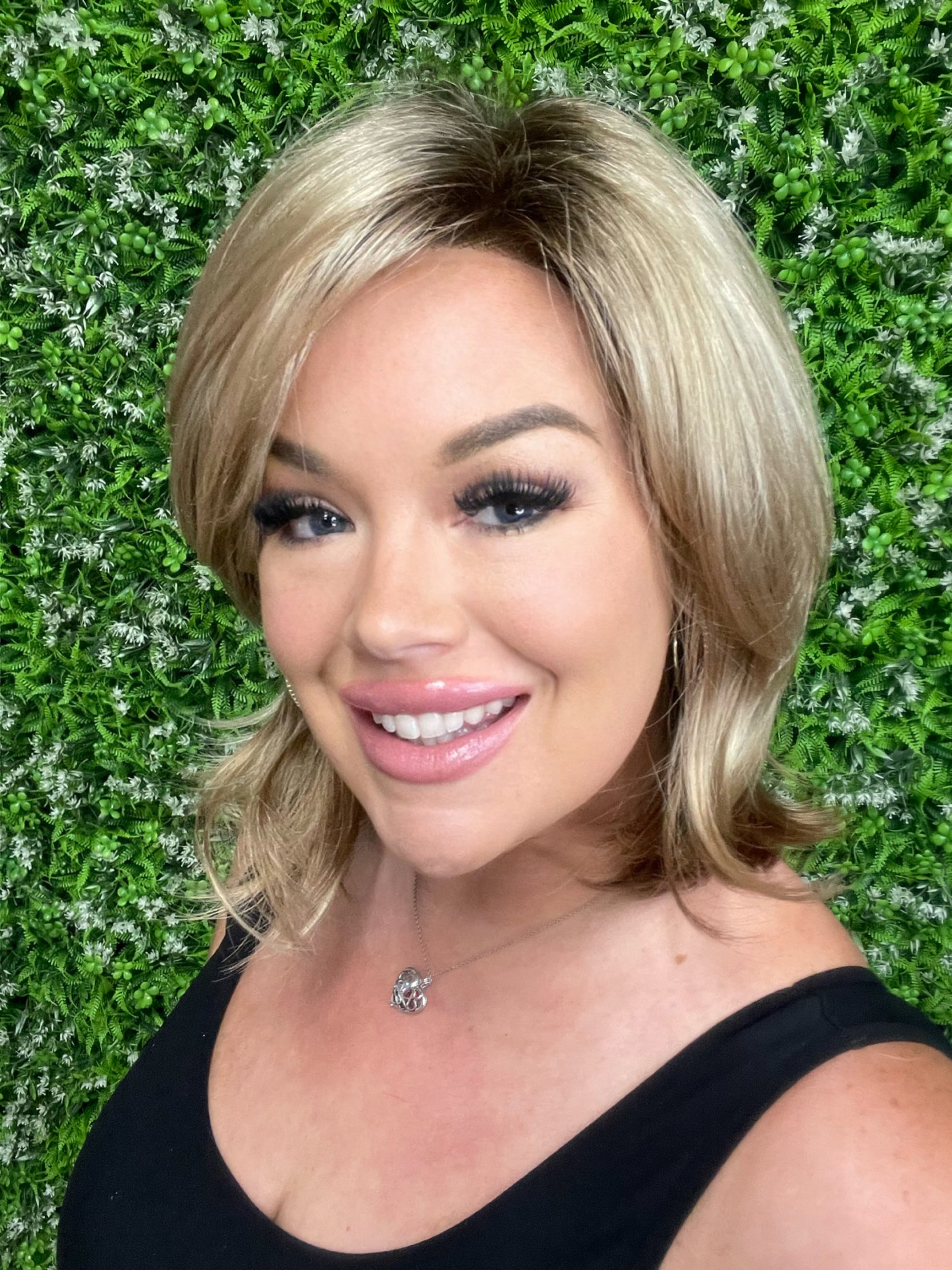 Samantha Biscotti Blonde NHS Luxury Wig W6142