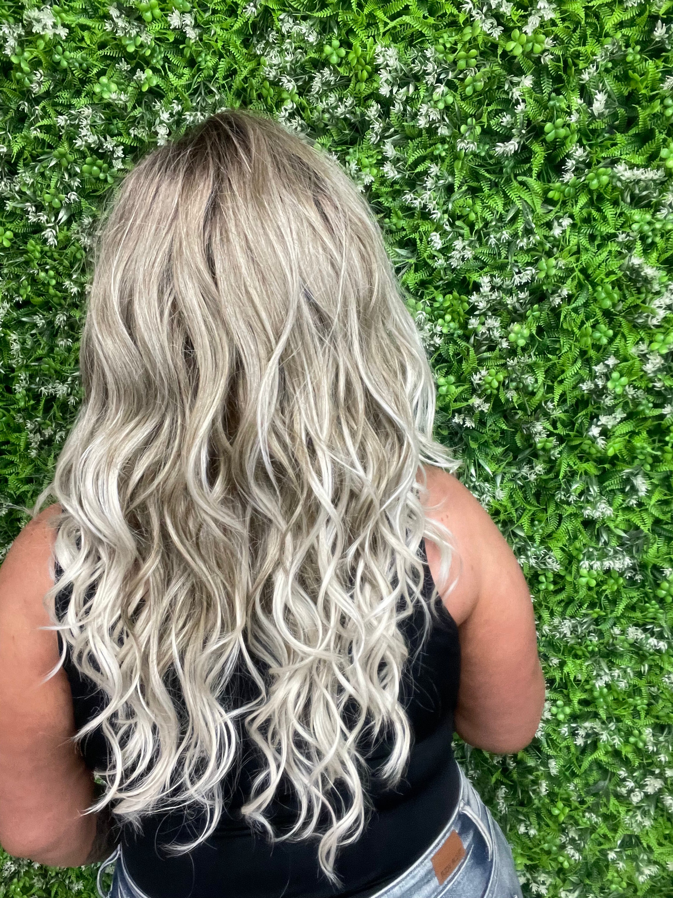 Brooklyn Ashy Platinum HS Luxury Wig W6134