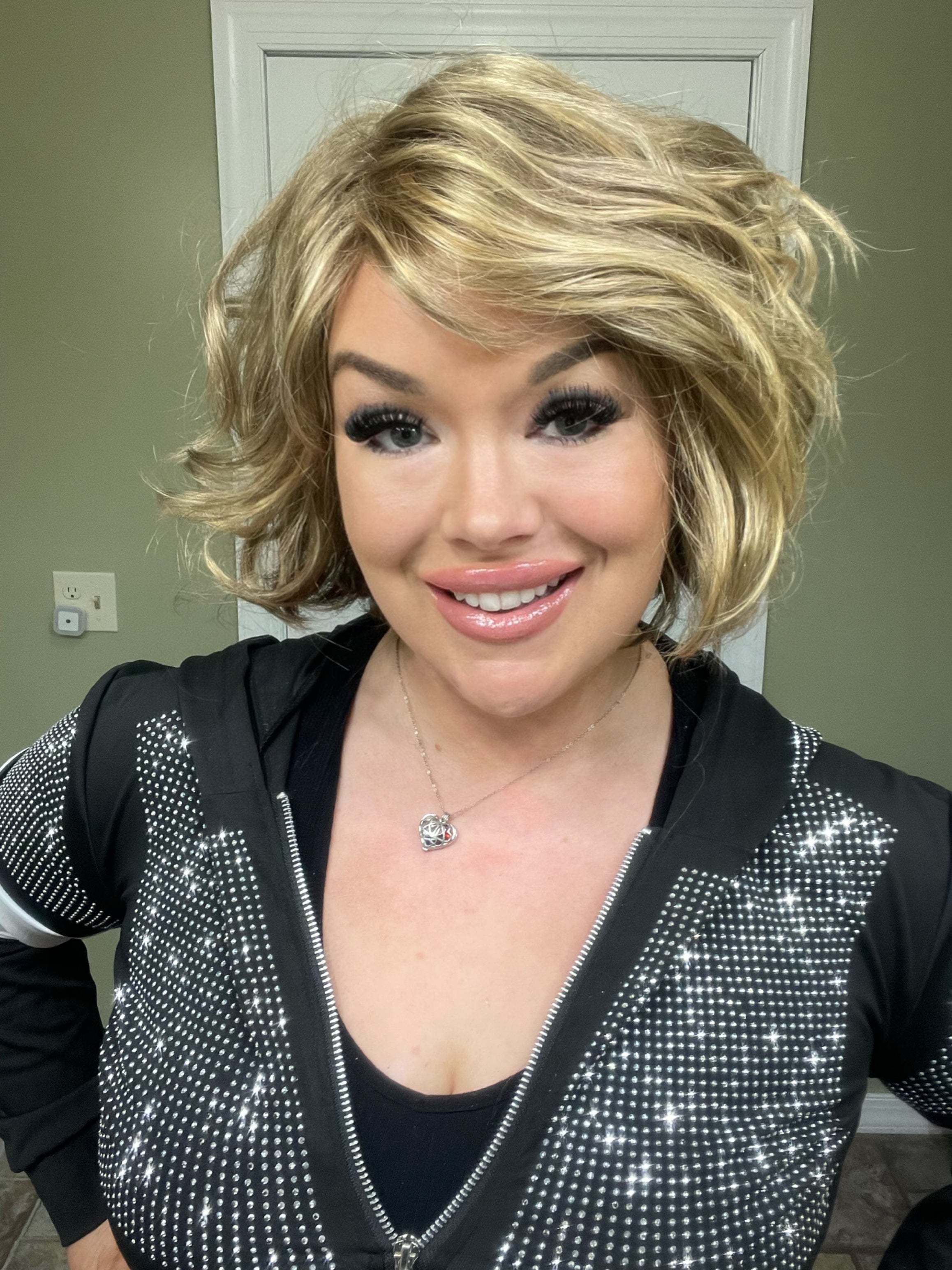 Amy Frosted Maple NHS Luxury Wig IN1 W6160
