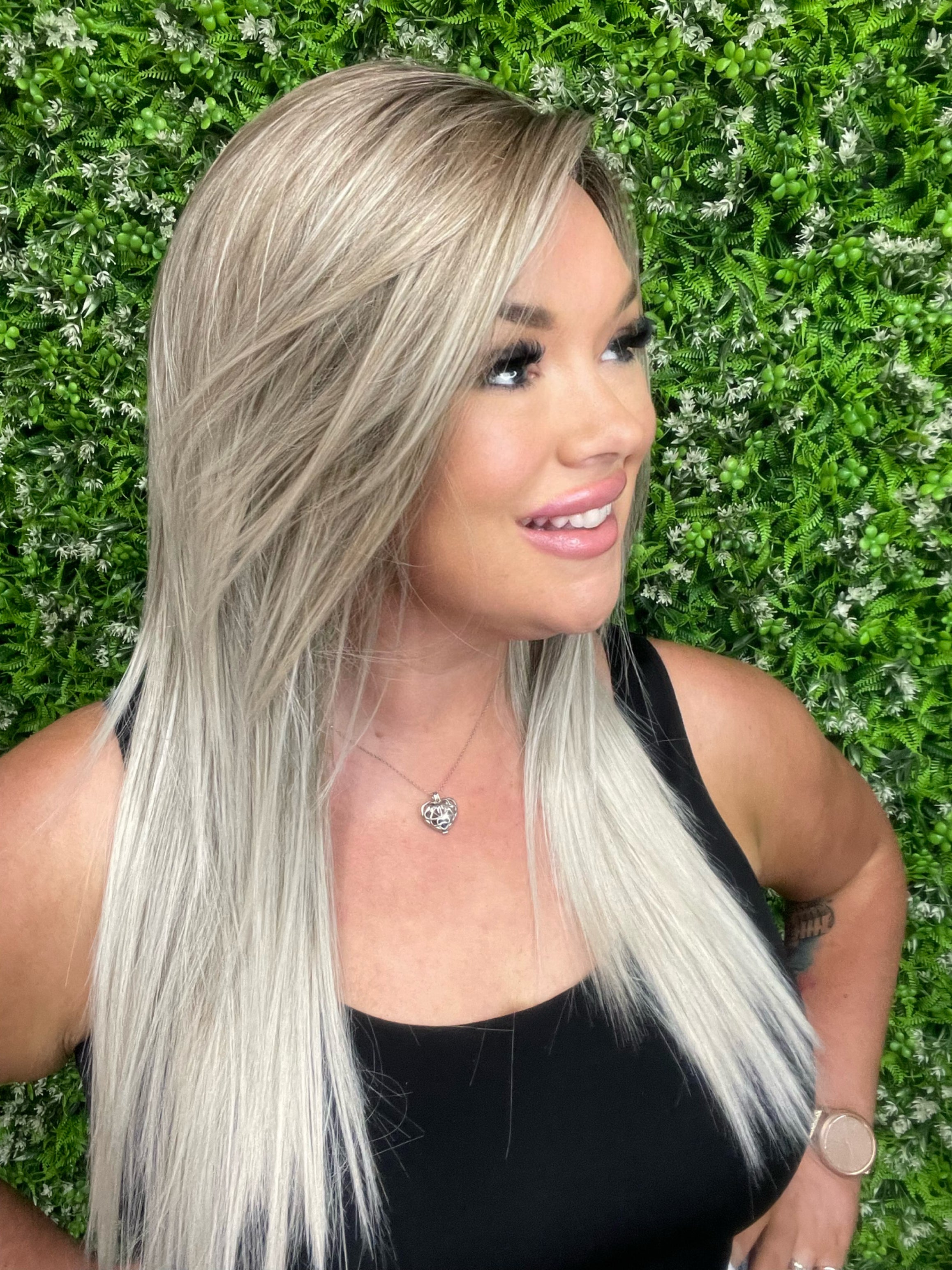 Maggie Ashy Platinum HS Luxury Wig W6133