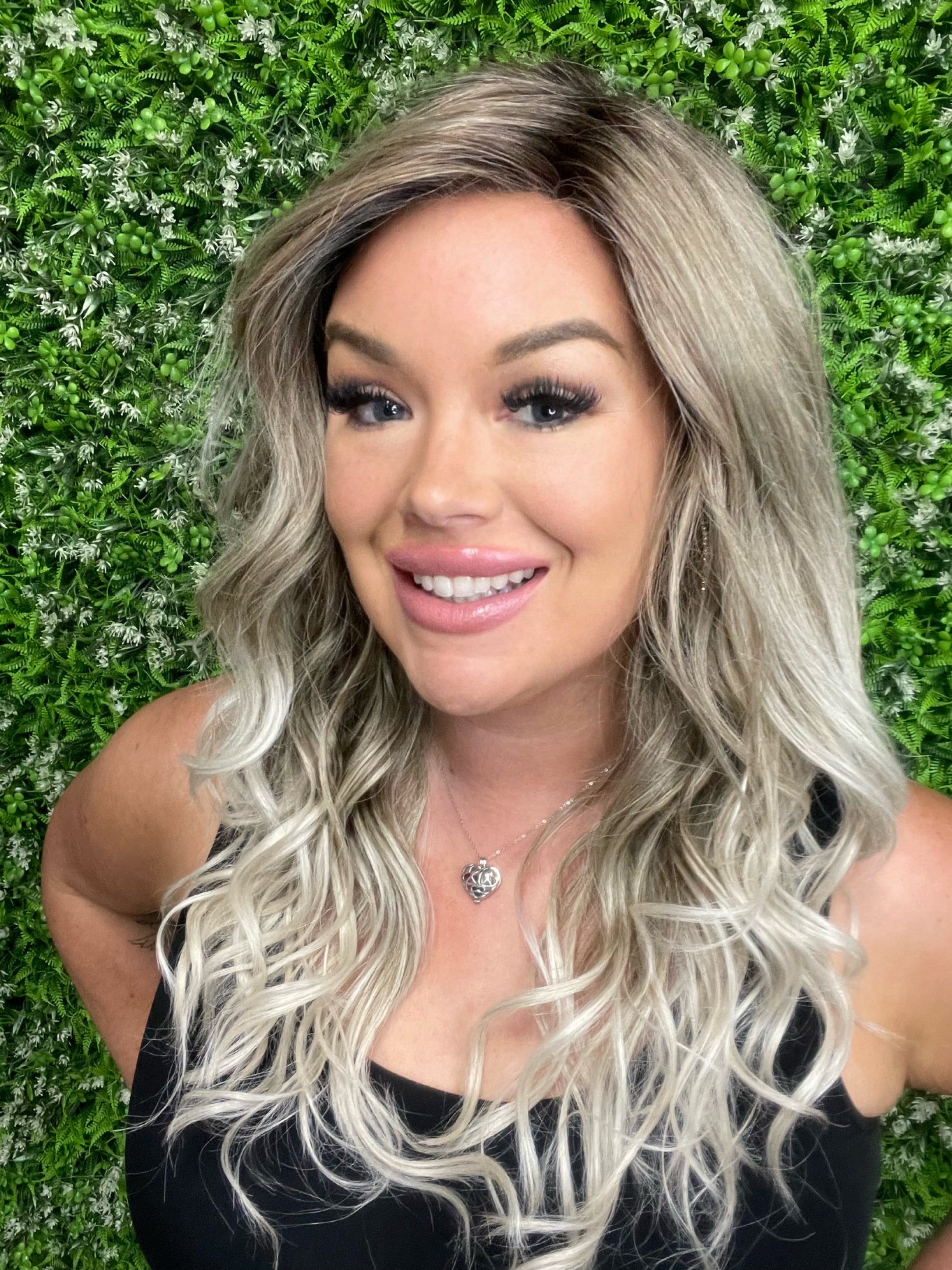 Brooklyn Ashy Platinum HS Luxury Wig W6134