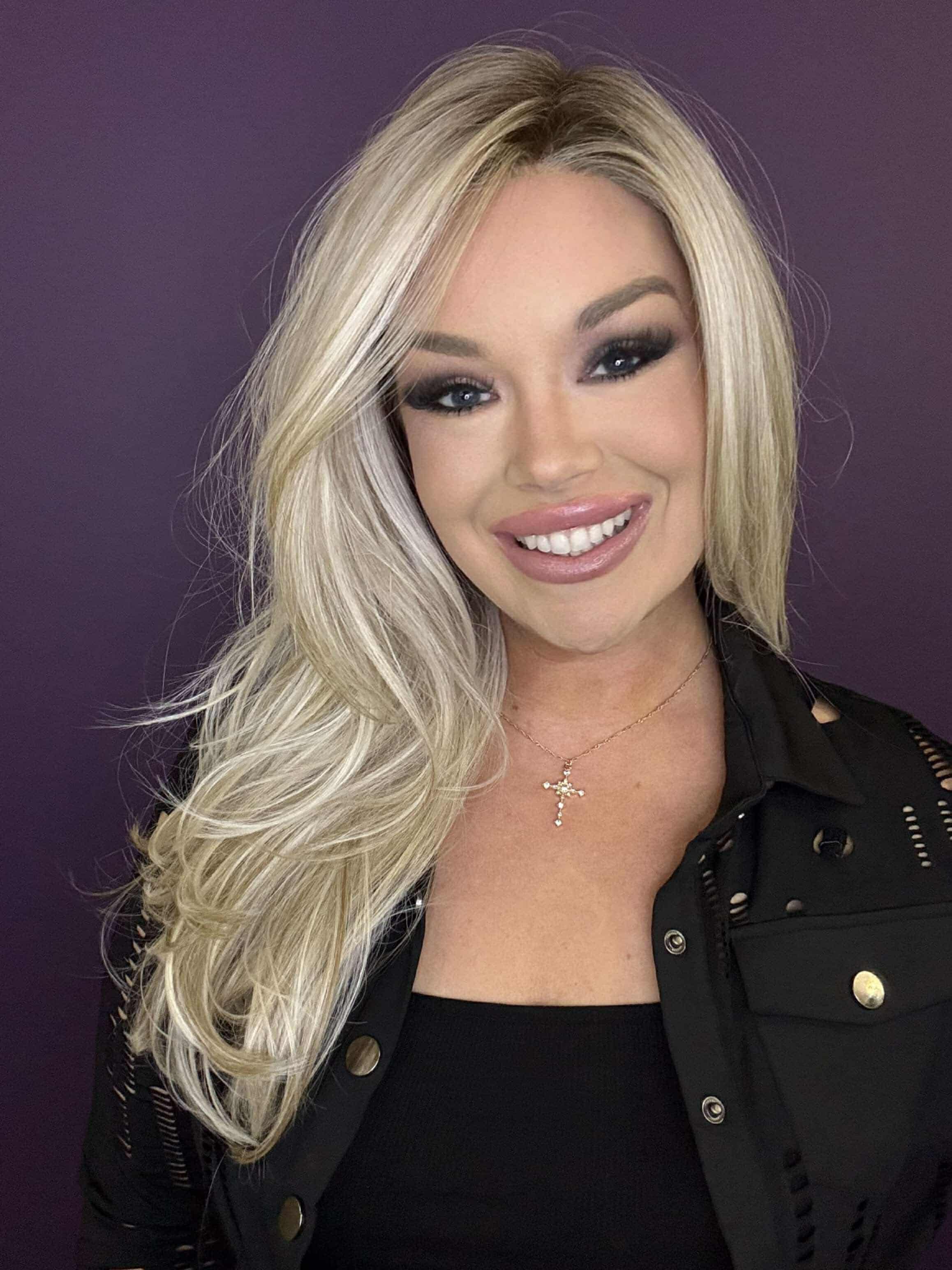 Rowena Vanilla Frappe Blonde HS Comfort Luxury Wig CA1