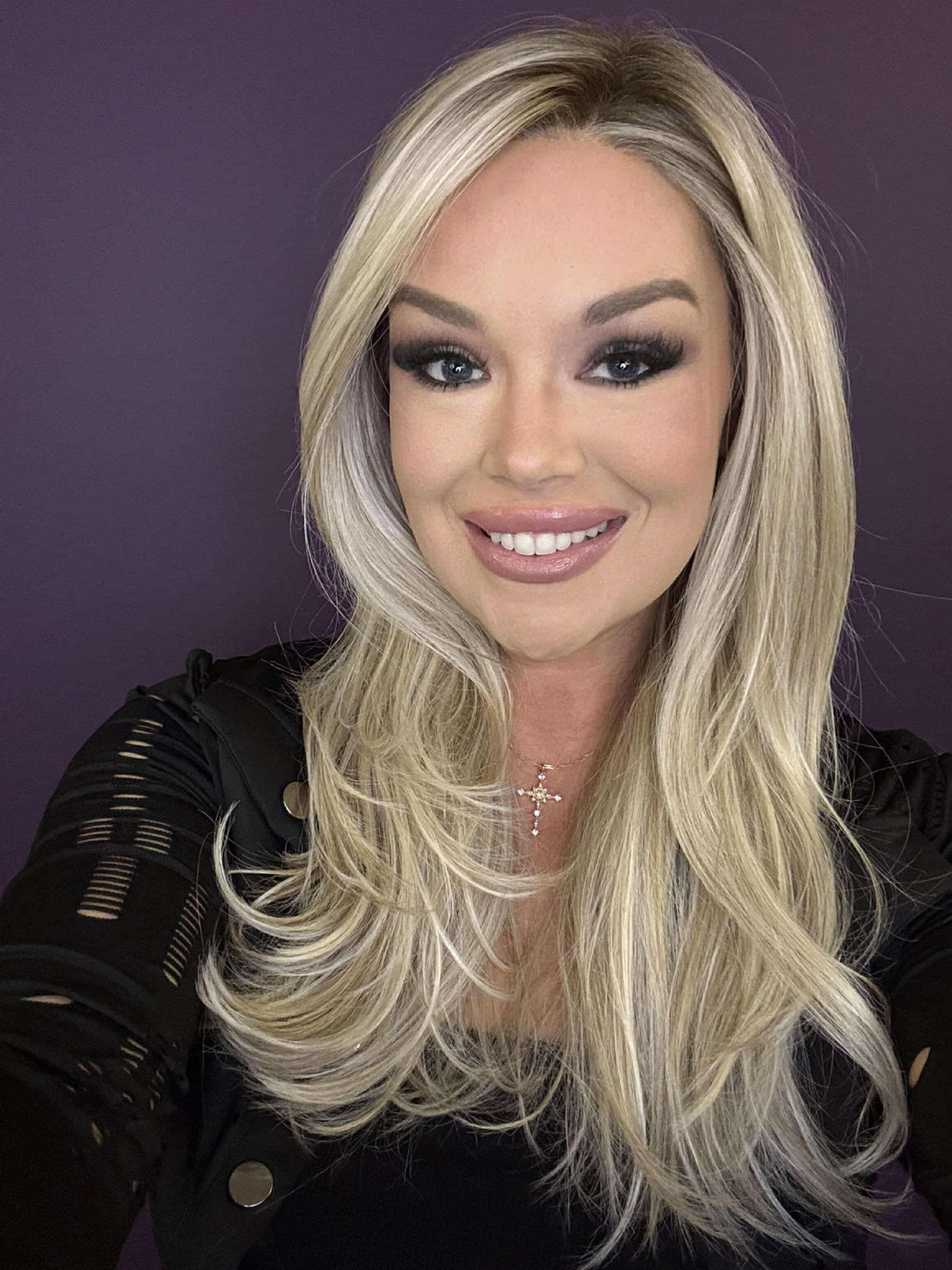 Rowena Vanilla Frappe Blonde HS Comfort Luxury Wig CA1