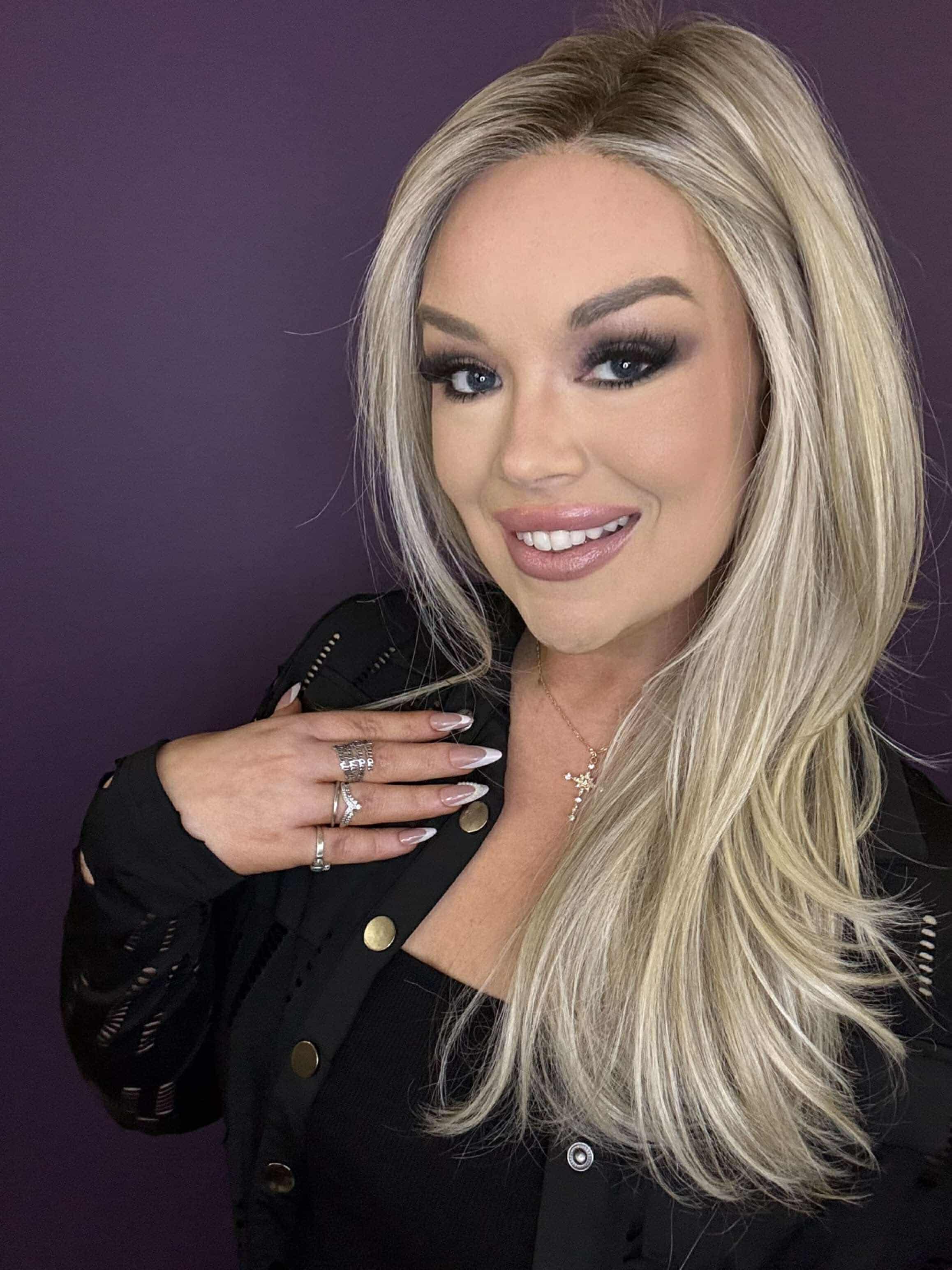 Rowena Vanilla Frappe Blonde HS Comfort Luxury Wig CA1