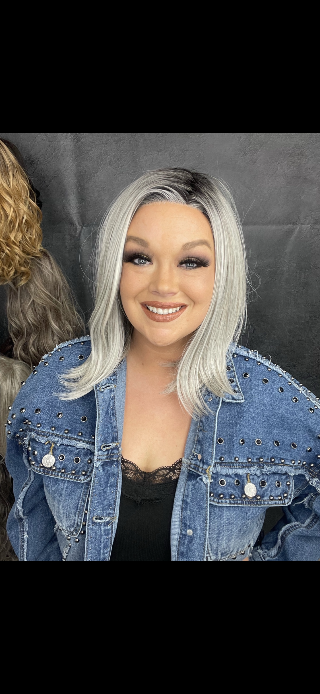 Cindy Silver Blonde HS Luxury Wig CA1 W5045