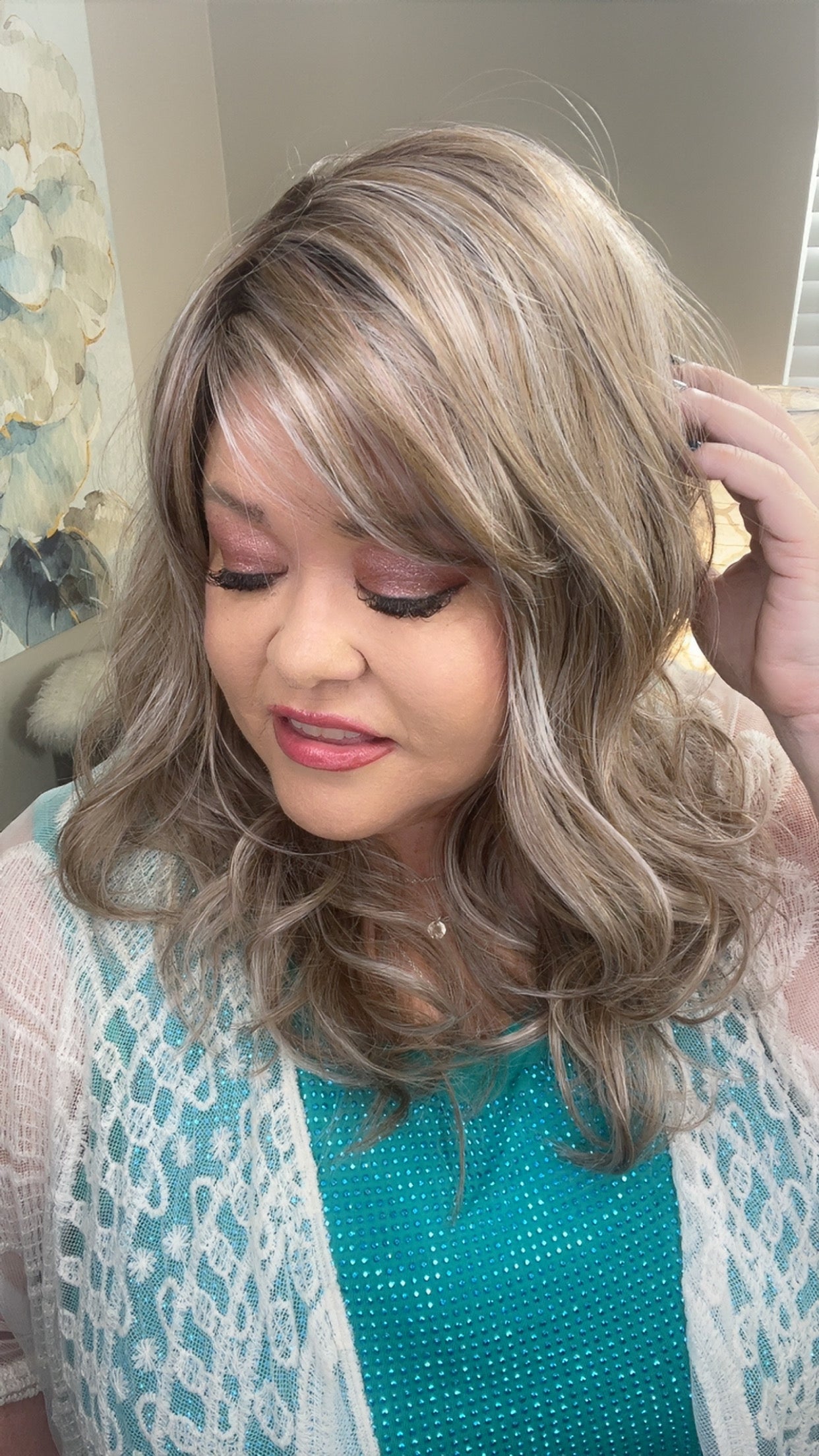 Rosalyn Ash Blonde HS Standard Luxury Wig CA1