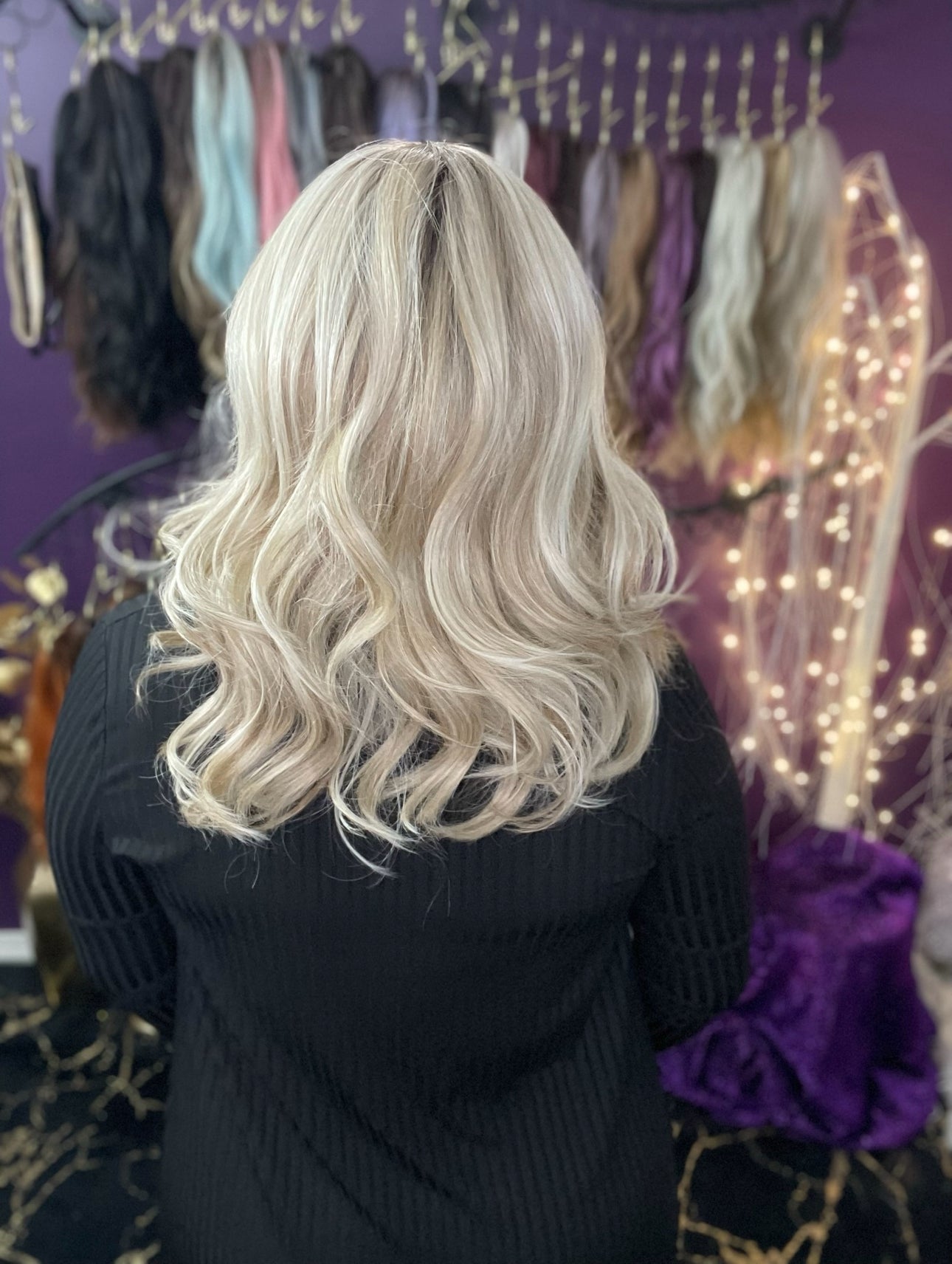 Darcy Buttermilk Blonde Hand-Tied HS Platinum Luxury Wig CA1 W6345