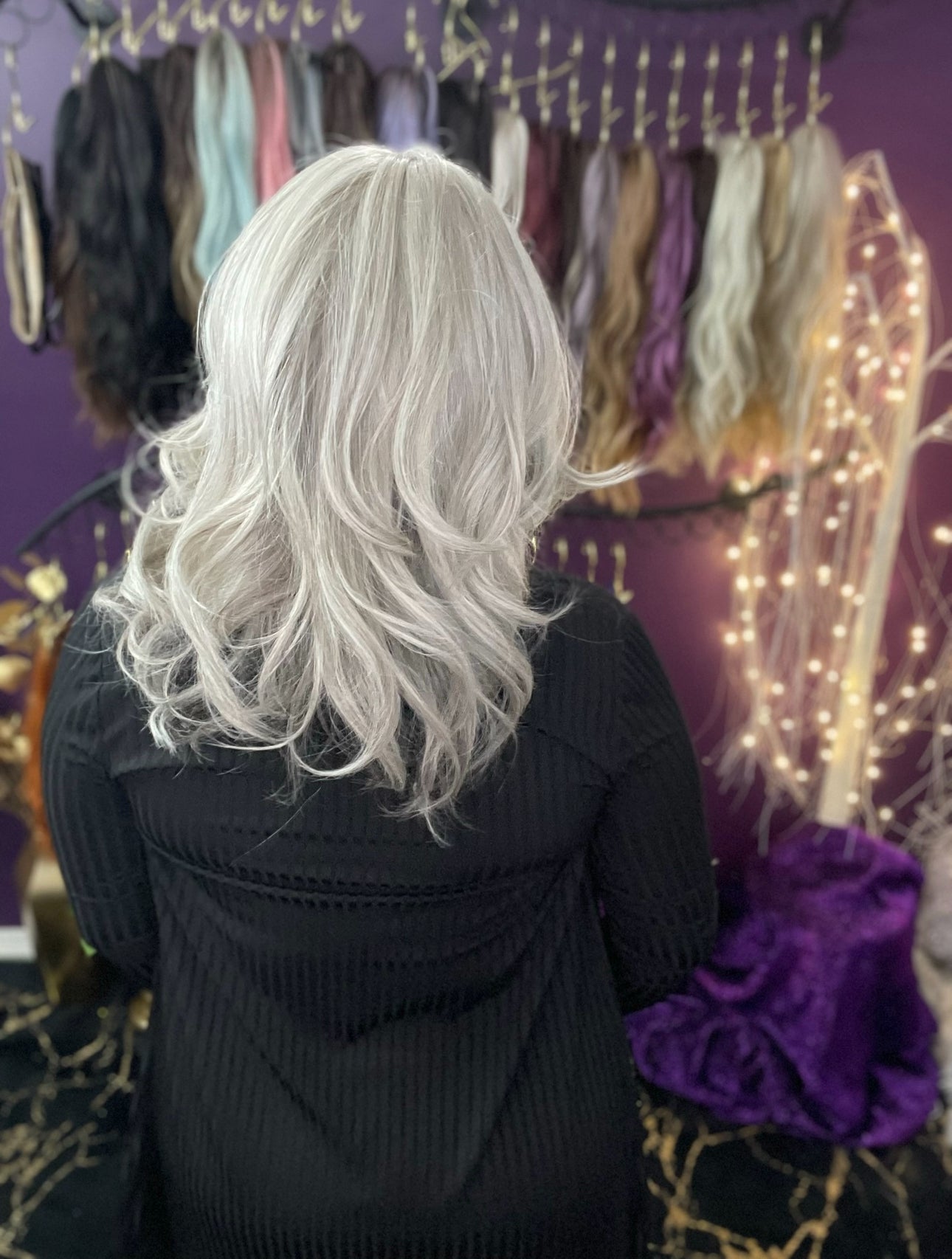 Darcy Glamour Grey Hand-Tied HS Platinum Luxury Wig CA1 W6413