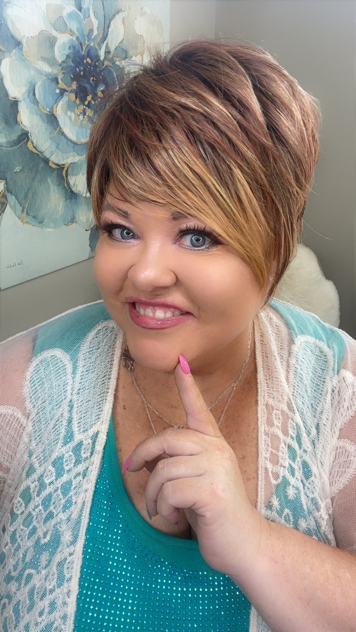 Alice – Luxury Wig by Chic Lifestyle Shown in Strawberry Mocha.