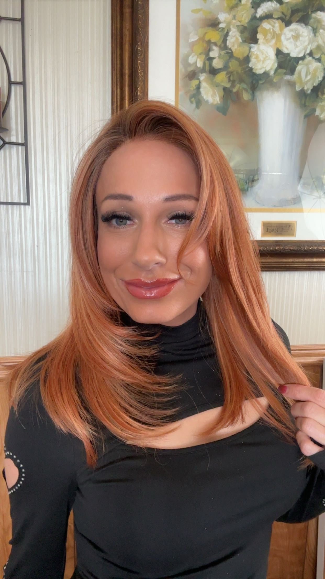 🌟 Vibe
Effortlessly elevated. Amanda is all about soft confidence and graceful structure—perfect for both everyday sophistication and dressier moments.