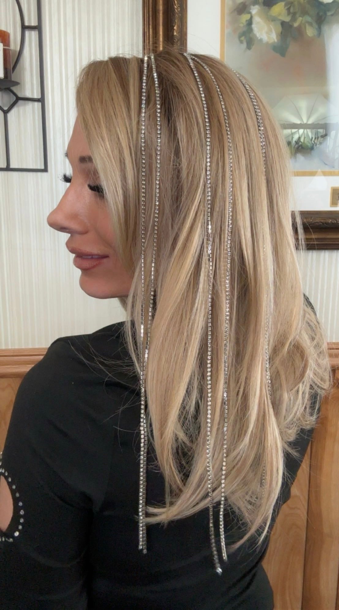 🌟 Vibe
Effortlessly elevated. Amanda is all about soft confidence and graceful structure—perfect for both everyday sophistication and dressier moments.