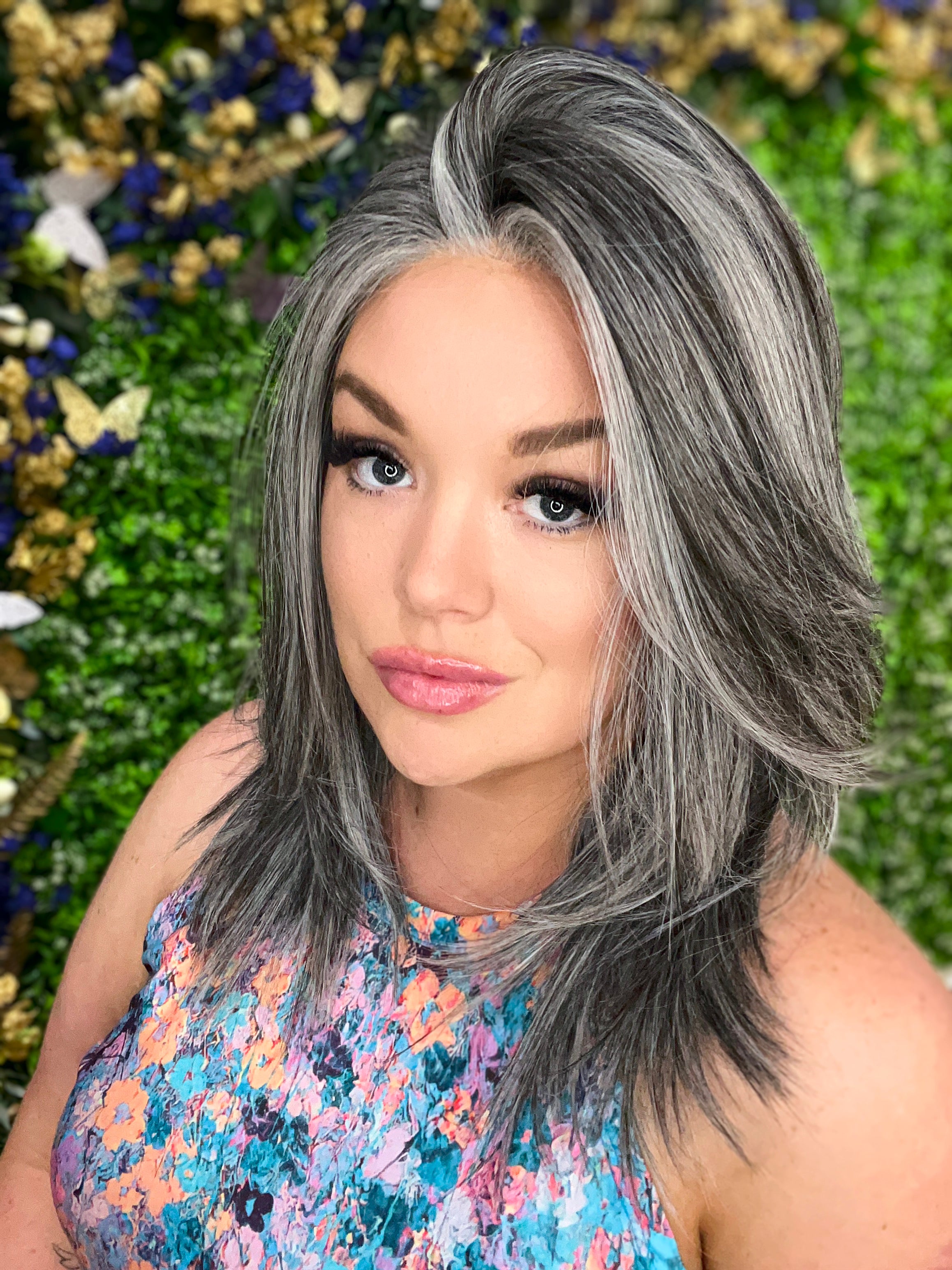 CIRI – Luxury Wig by Chic Lifestyle Shown in Salt And Pepper.