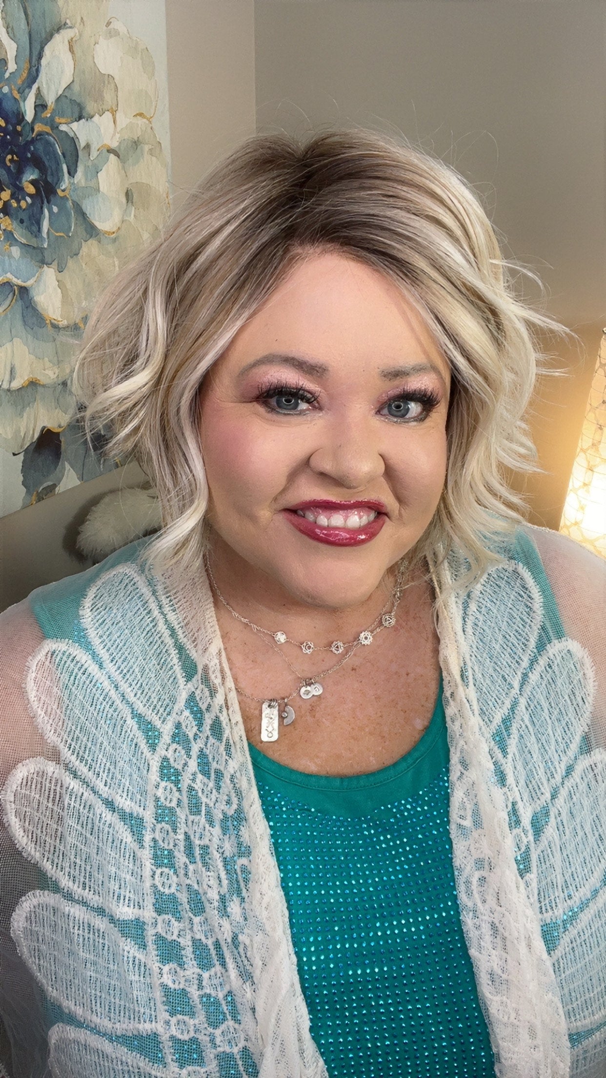 Erin – Luxury Wig by Chic Lifestyle Shown in Vanilla Chai.
