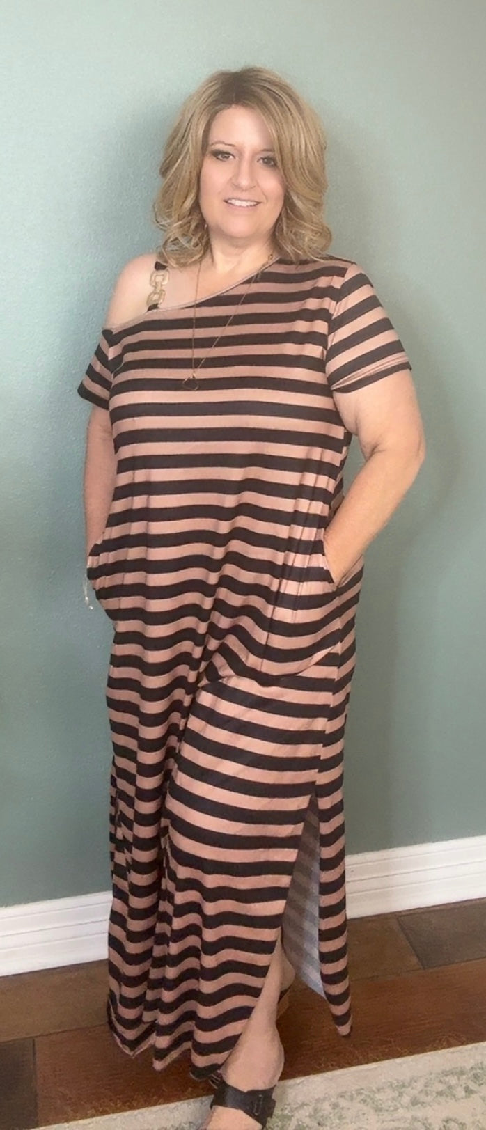 LUXE MAXI DRESS- COFFEE BROWN PRE-ORDER 10/5 ETA APP-105 AP2