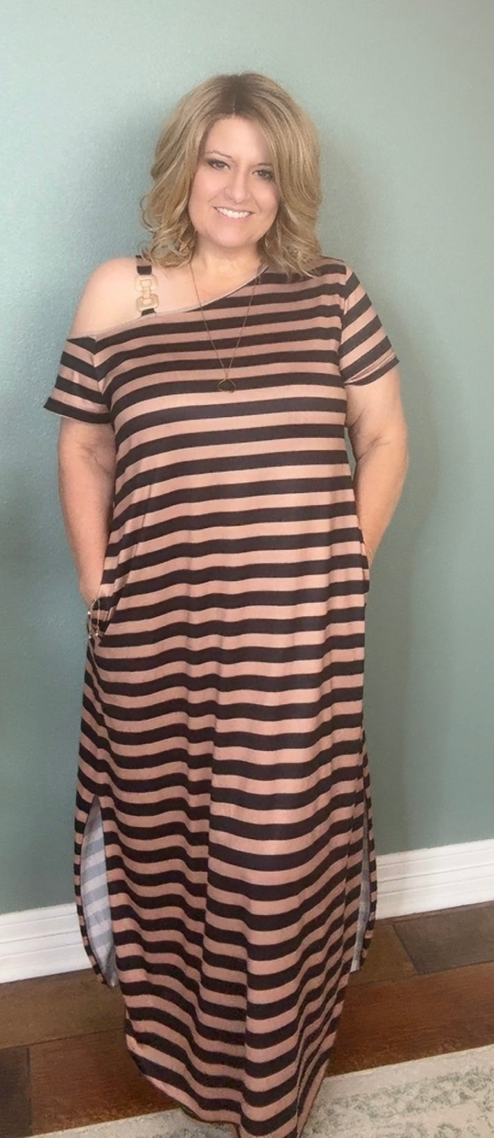 LUXE MAXI DRESS- KHAKI PRE-ORDER  ETA 10/5 APP-104 AP2
