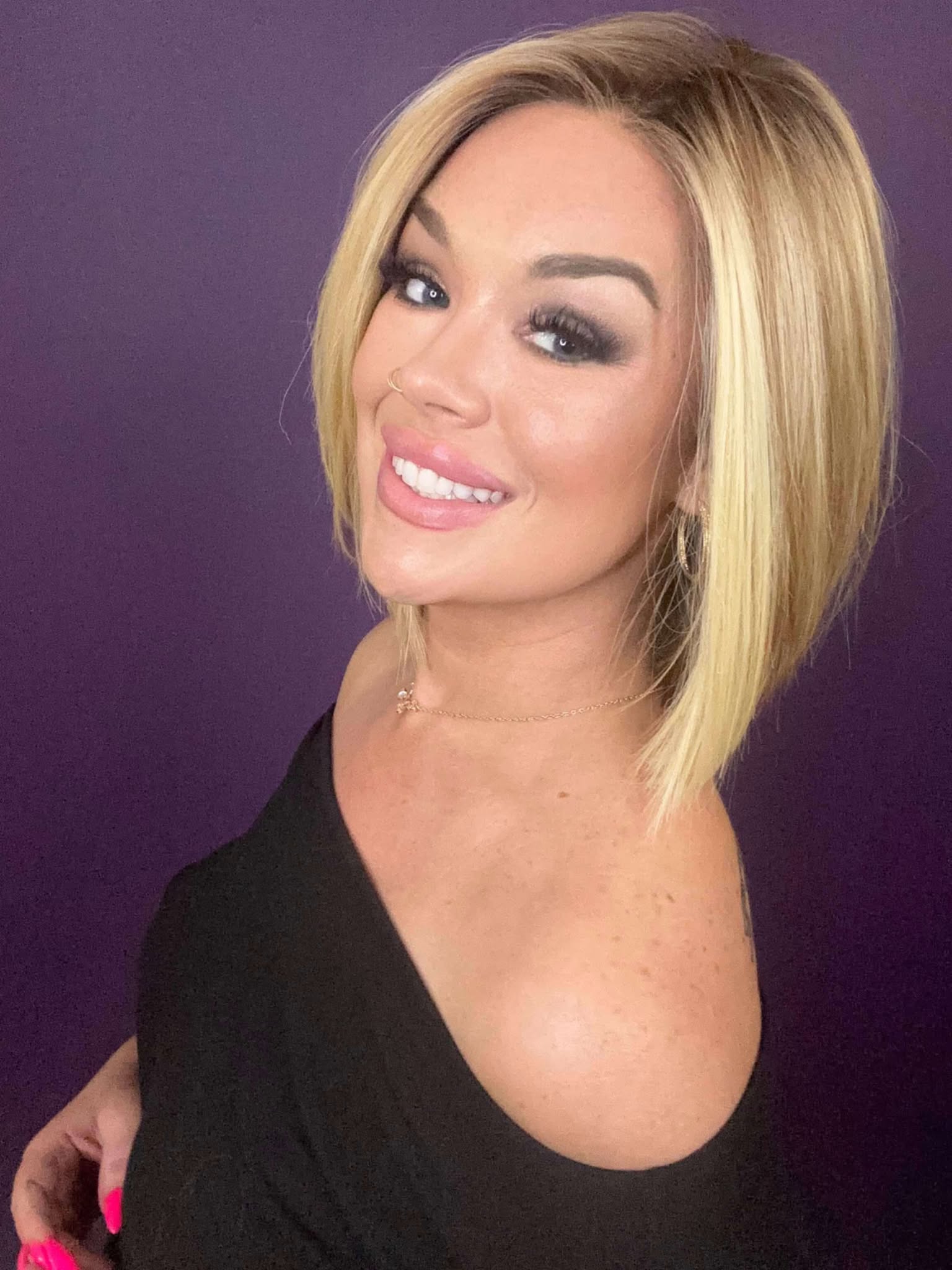 Gabby – Luxury Wig by Chic Lifestyle Shown in Endless Summer.
