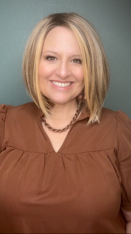 Gabby – Luxury Wig by Chic Lifestyle Shown in Endless Vanilla Spice.