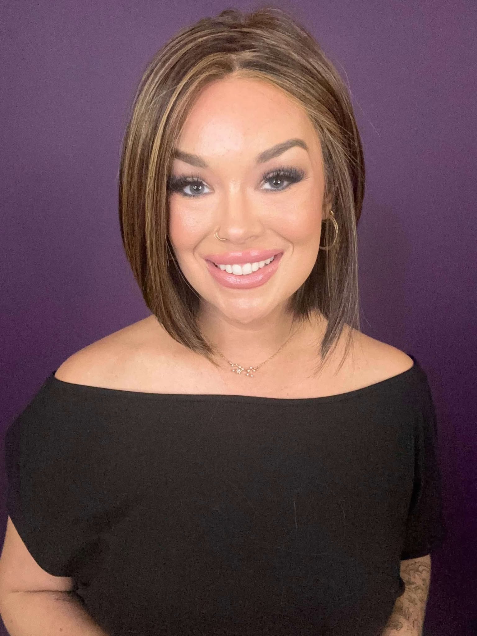 Gabby – Luxury Wig by Chic Lifestyle Shown in Toasted Caramel.