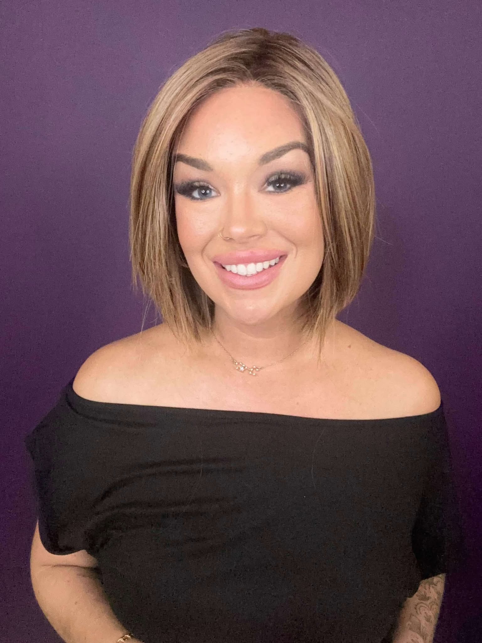 Gabby – Luxury Wig by Chic Lifestyle Shown in Vanilla Spice.