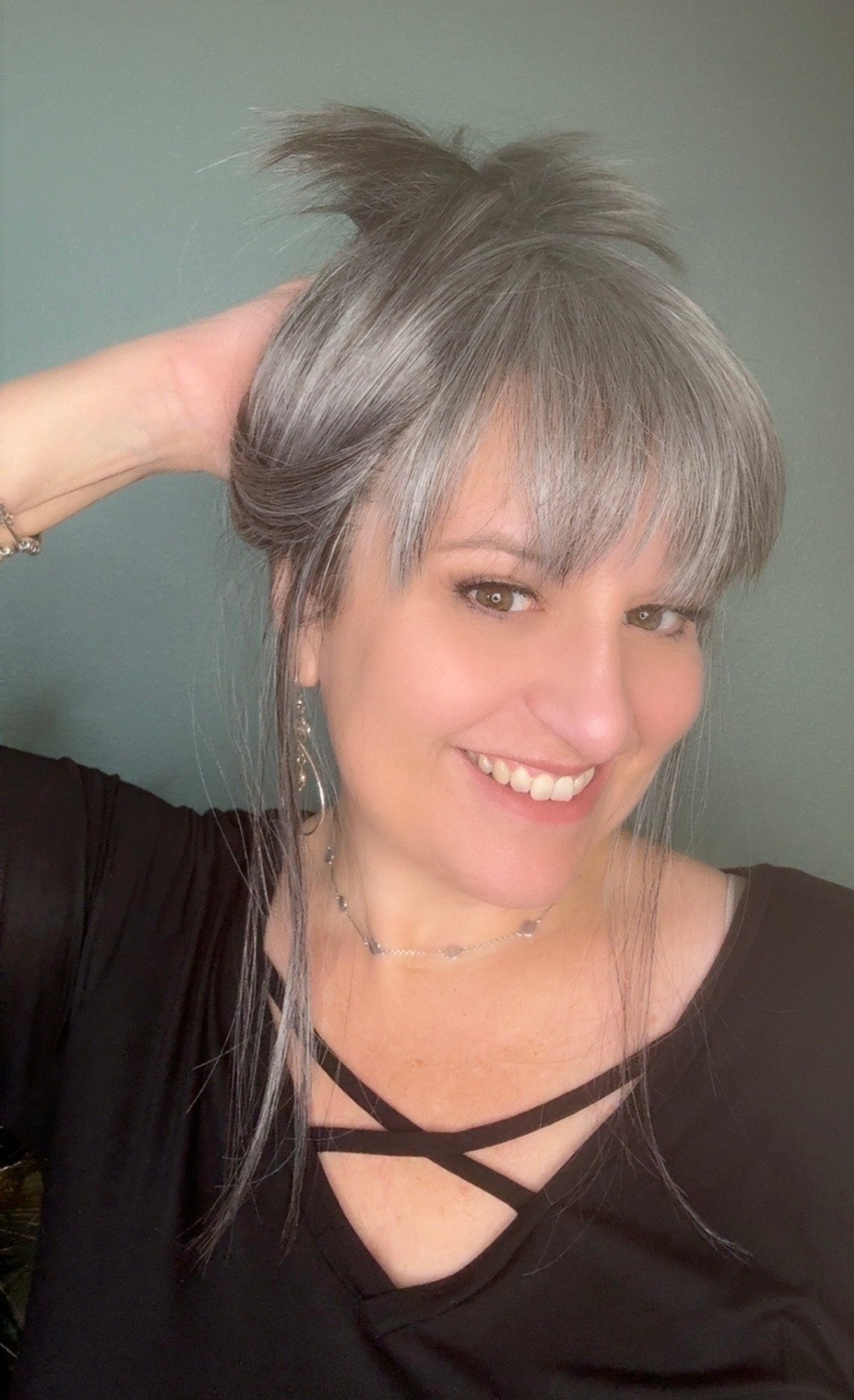 Peluca Halle Silverstone Grey HS Effortless Luxury IN1 (Pre-pedido: 14/21 días)