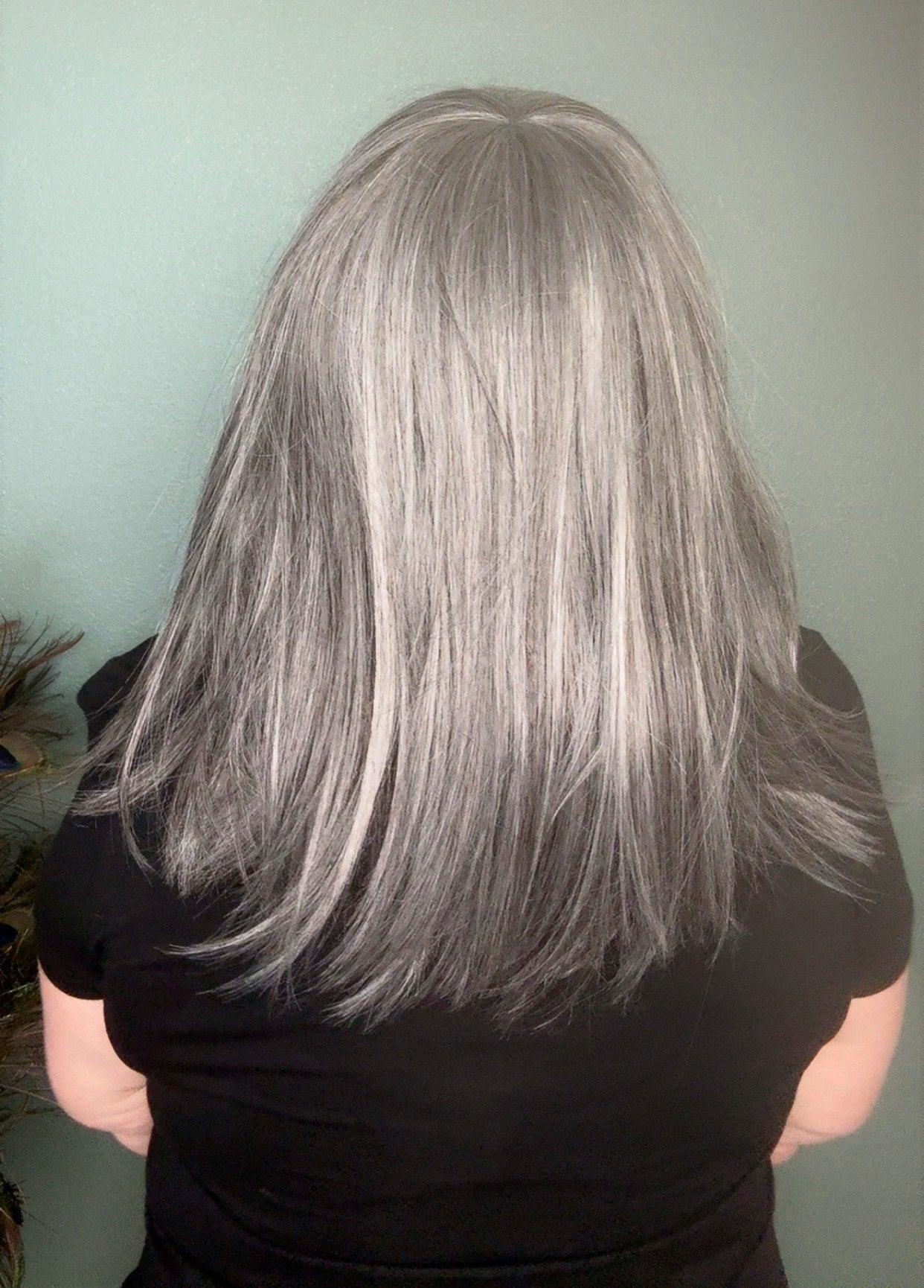 Peluca Halle Silverstone Grey HS Effortless Luxury IN1 (Pre-pedido: 14/21 días)