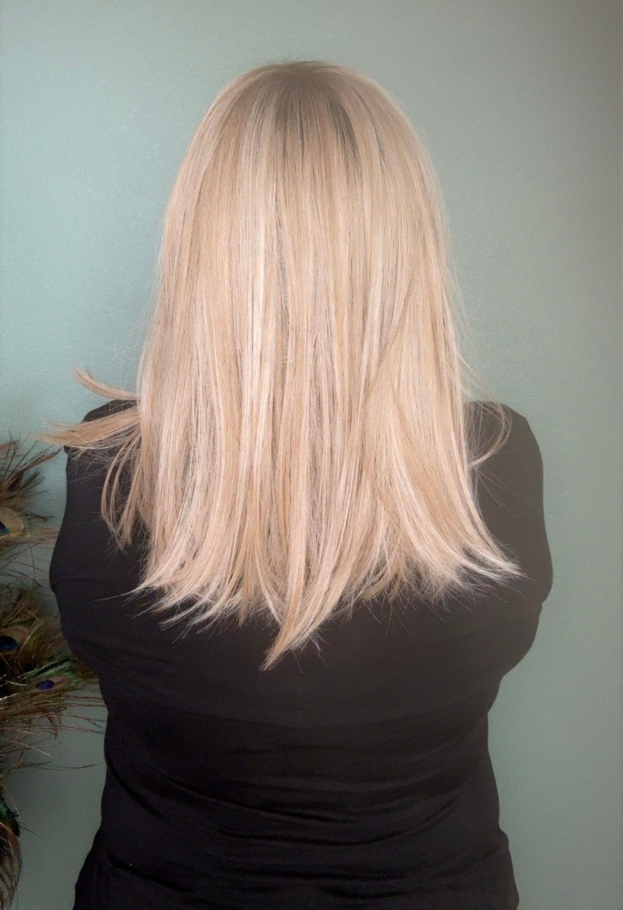 Peluca de lujo Halle Crystal Shadow HS Effortless LW3 (Pre-pedido: 14/21 días)