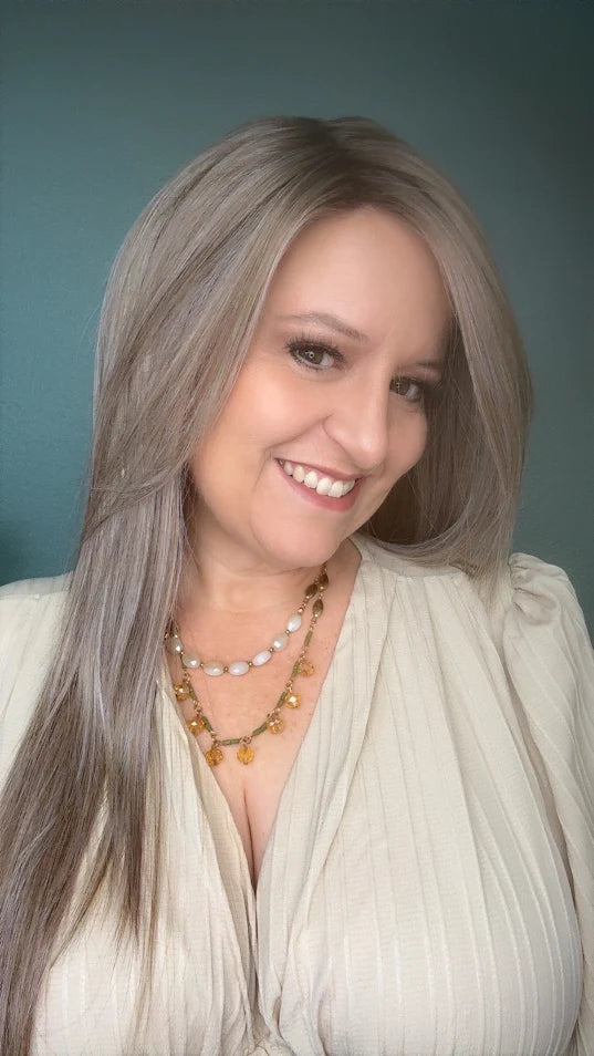  Vibe
Sleek sophistication with modern edge. Maggie feels powerful yet understated, making her a perfect choice for women who want a polished, no-fuss style with maximum impact.