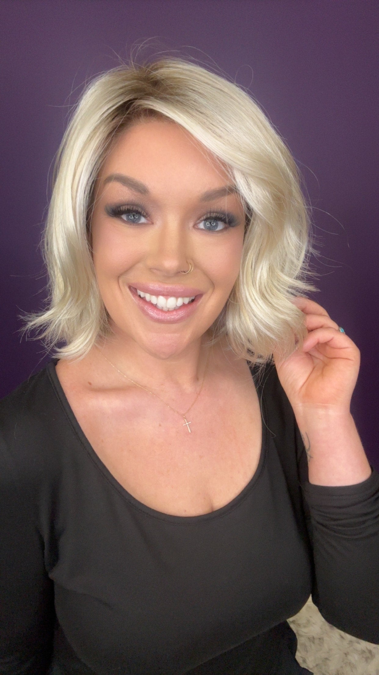 🌟 Vibe
Low-maintenance chic with an artful edge. Sasha brings soft structure with an approachable, airy vibe.