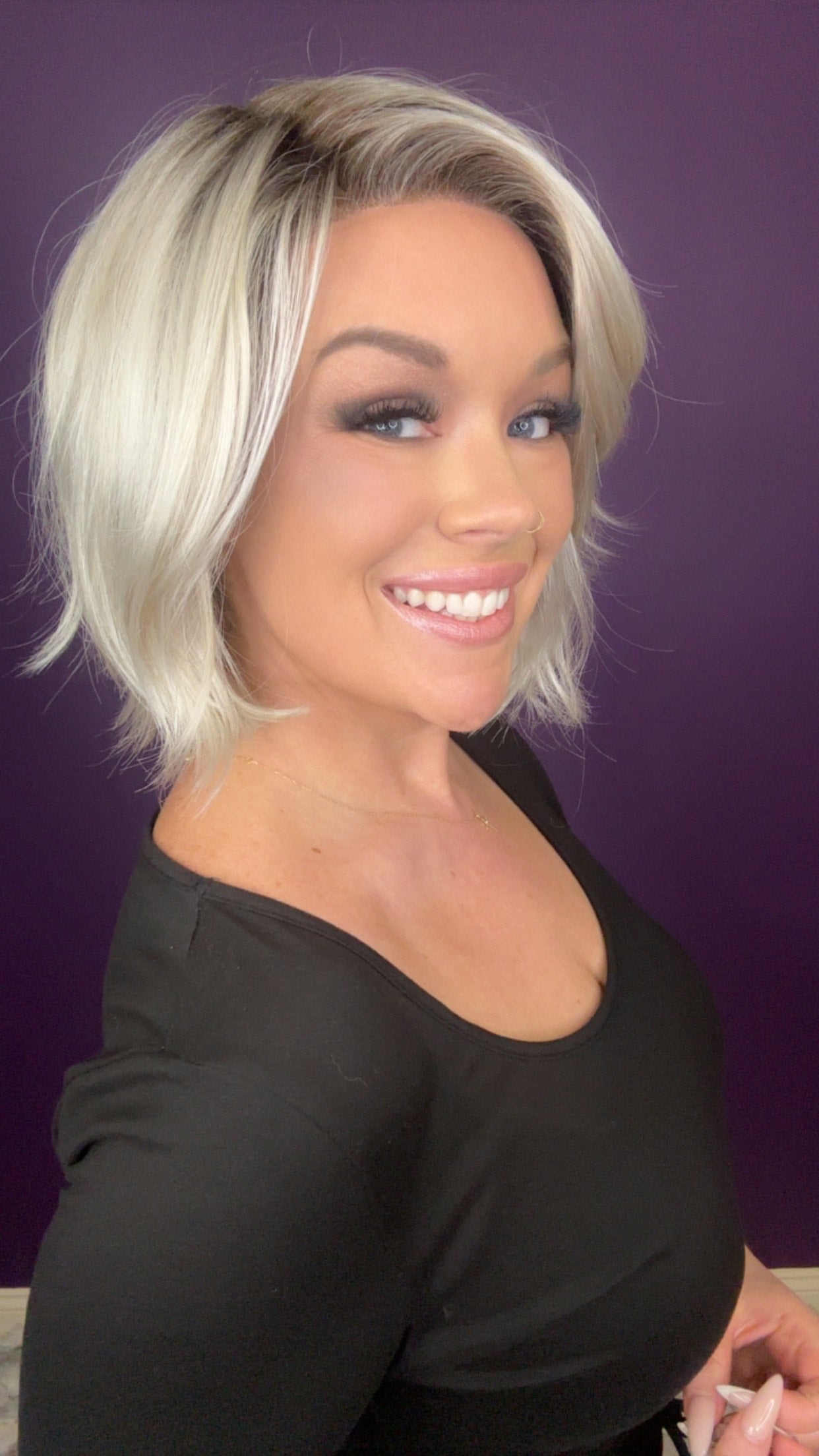 🌟 Vibe
Low-maintenance chic with an artful edge. Sasha brings soft structure with an approachable, airy vibe.