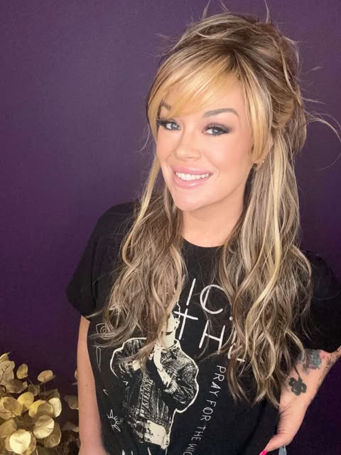 THEA – Luxury Wig by Chic Lifestyle Shown in Endless Vanilla Spice.