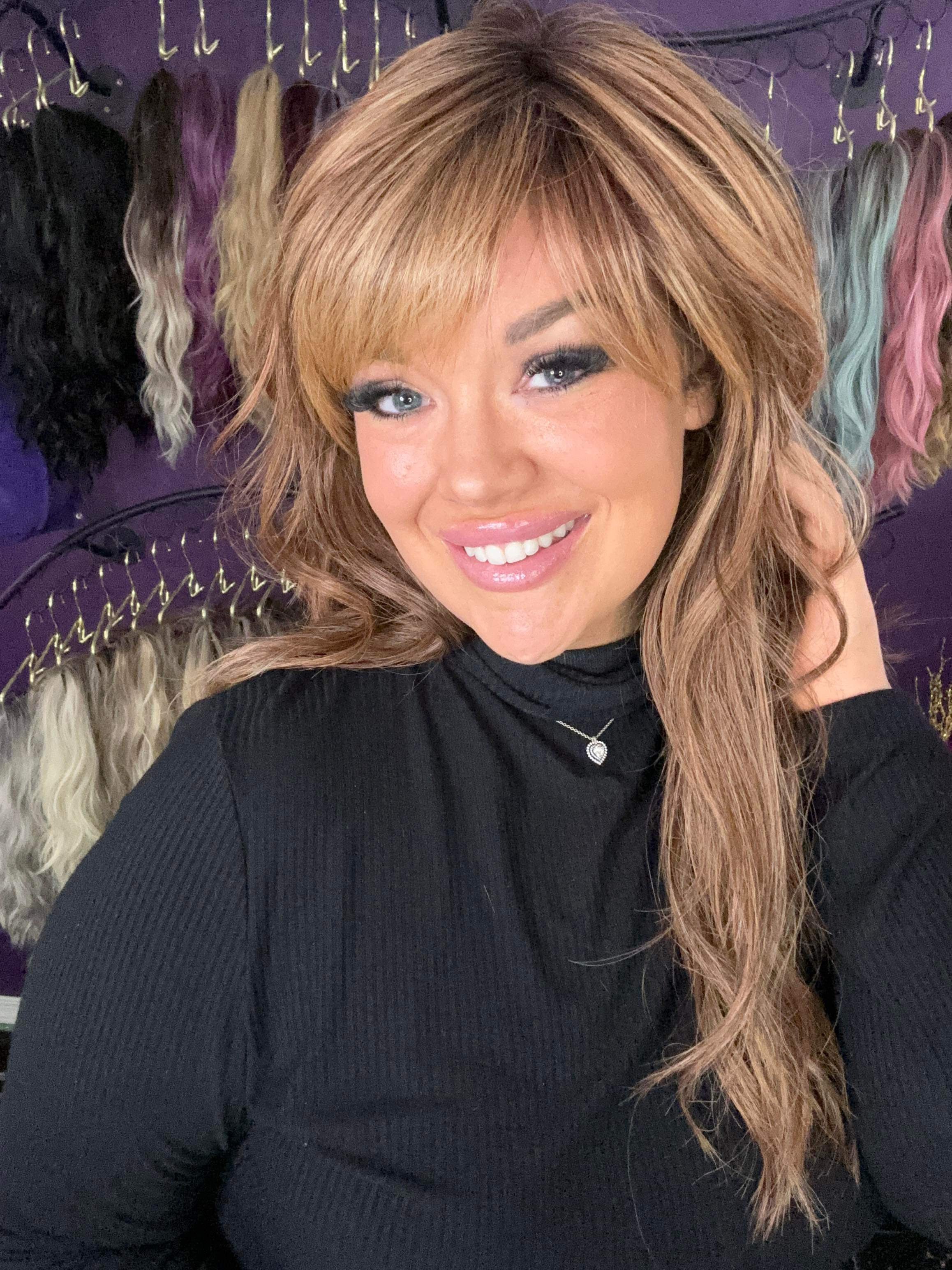 THEA – Luxury Wig by Chic Lifestyle Shown in Strawberry Mocha.