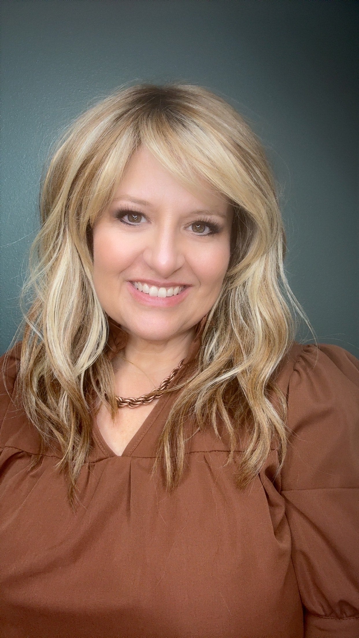 TINA – Luxury Wig by Chic Lifestyle Shown in Endless Carribean Sunset.