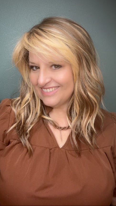 Tina Endless Vanilla Spice HS Premium Luxury Wig FL1