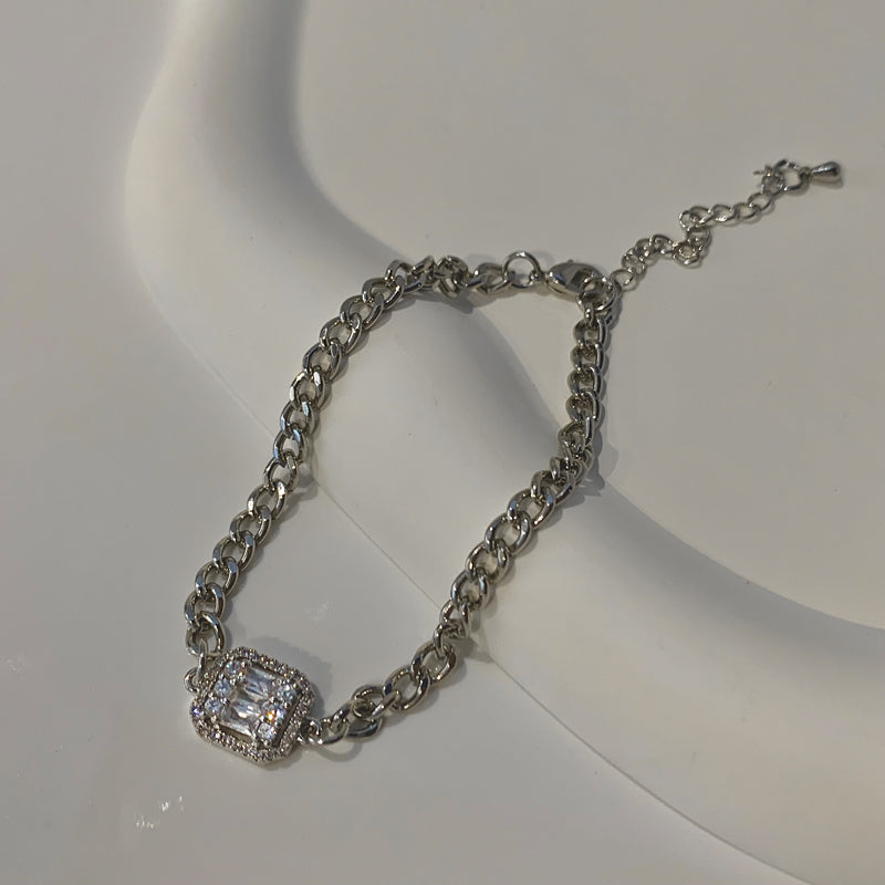 Links chain bracelet with square CZ Pendant 7123