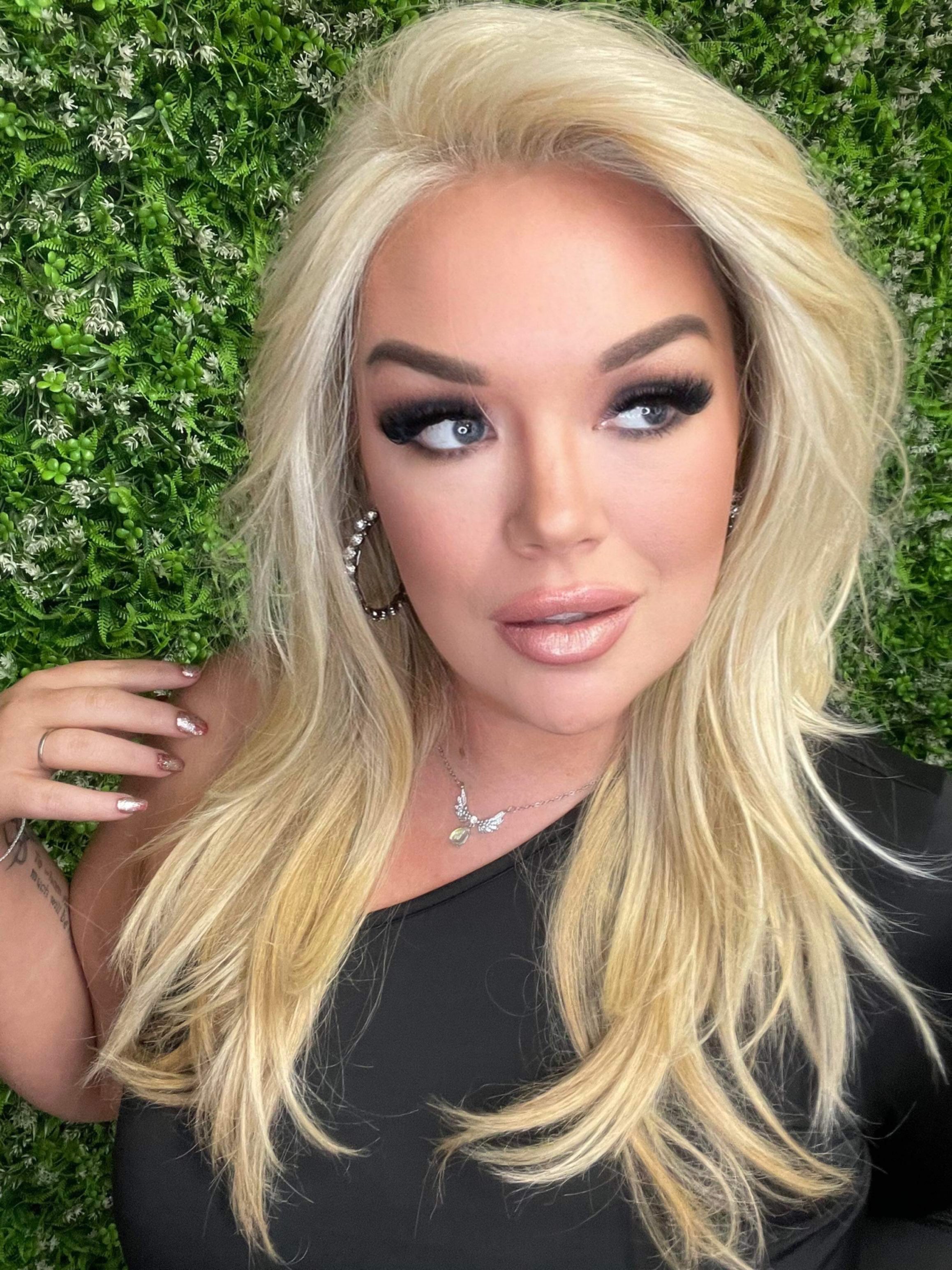 Bridgette 22 Wildflower Honey HS Premium Luxury Wig FL1 W4348